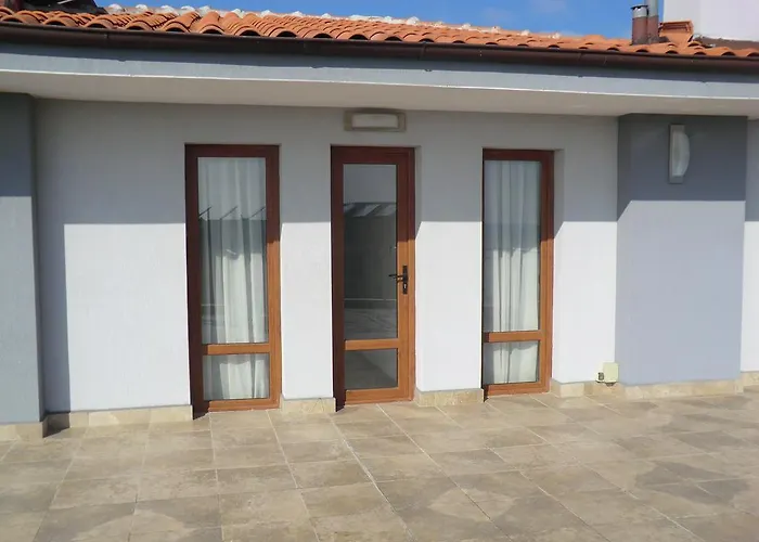 Petrovi Pensjonat Rawda